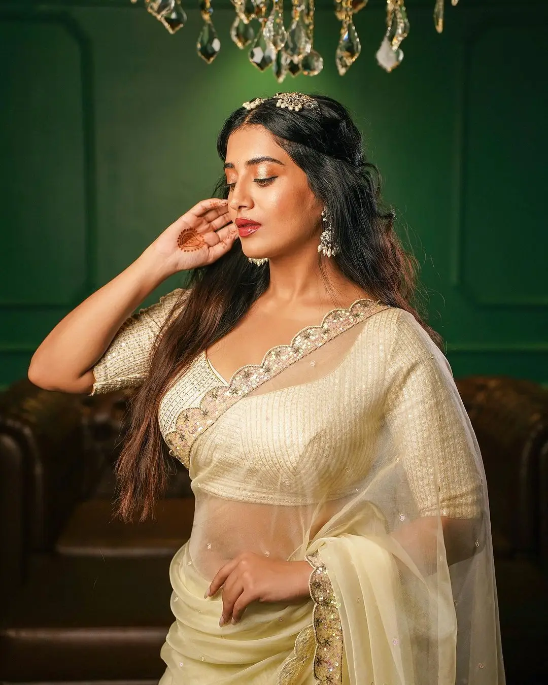 Rashi Singh in South Indian Traditional White Saree Blouse